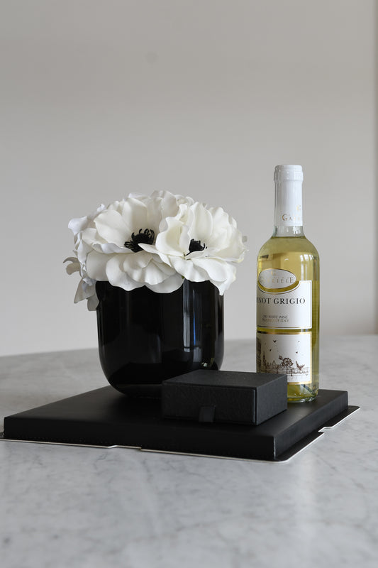 Anemone Noir Purim Box
